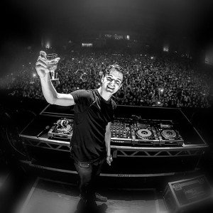 papers.co-hd92-martin-garrix-dj-celebrity-music-1-wallpaper