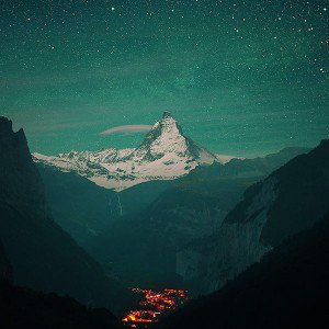 papers.co-mc05-wallpaper-green-night-mountain-1-wallpaper