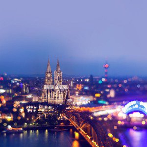 papers.co-mj21-cologne-cathedral-hohenzollern-bridge-sky-spain-city-1-wallpaper