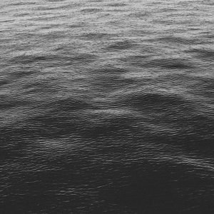 papers.co-vn78-wave-ocean-sea-pattern-bw-dark-1-wallpaper